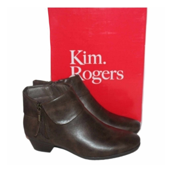 Women's PU Leather Ankle Booties - Picture 5 of 16